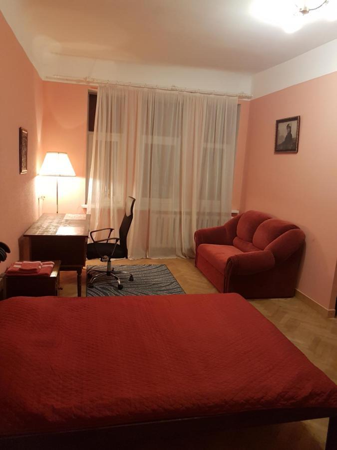 Ebu 28 Apartment Рига Екстериор снимка