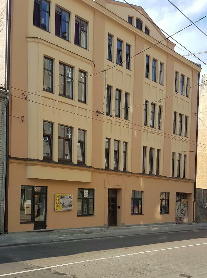 Ebu 28 Apartment Рига Екстериор снимка